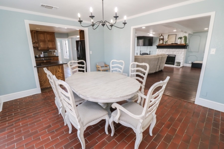 Gorgeous UPDATED Home in Levelland, TX - image 11