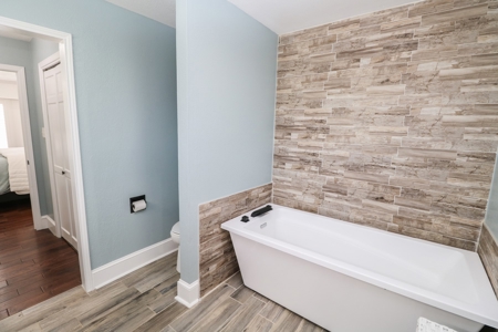Gorgeous UPDATED Home in Levelland, TX - image 21