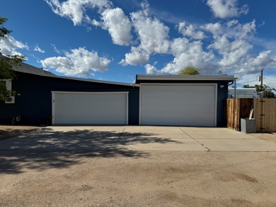 3 Bedroom, 2 Bath Home with Large Garage in Parker Arizona - image 6