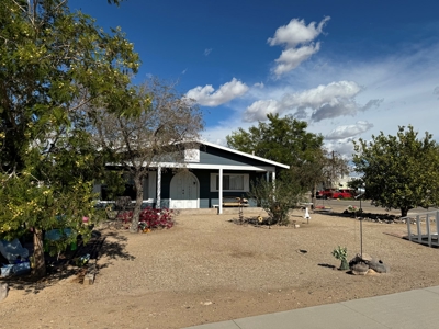 3 Bedroom, 2 Bath Home with Large Garage in Parker Arizona - image 9