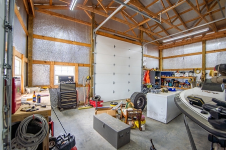 Country Home, Shops and Land for Sale in Lawrenceburg, TN - image 36