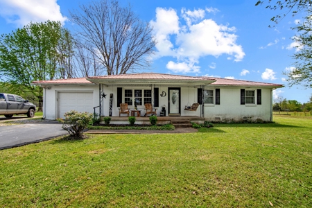 Country Home, Shops and Land for Sale in Lawrenceburg, TN - image 3