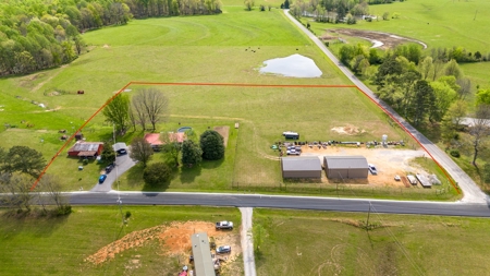 Country Home, Shops and Land for Sale in Lawrenceburg, TN - image 1