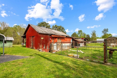 Country Home, Shops and Land for Sale in Lawrenceburg, TN - image 24