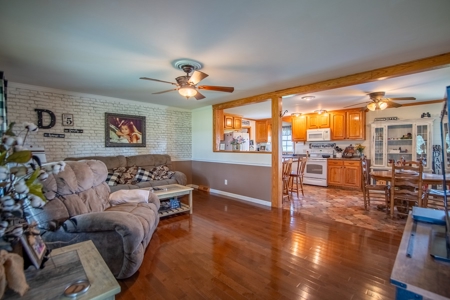 Country Home, Shops and Land for Sale in Lawrenceburg, TN - image 5