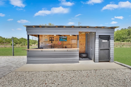 Your Very Own Oasis - 5/3 Home With Pool On 7.71 Acres! - image 33