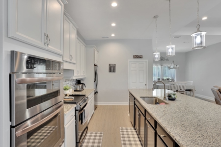 Your Very Own Oasis - 5/3 Home With Pool On 7.71 Acres! - image 13
