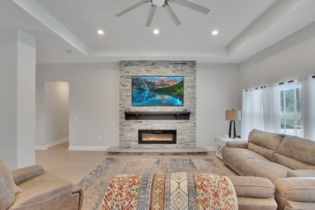Your Very Own Oasis - 5/3 Home With Pool On 7.71 Acres! - image 6