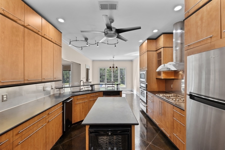 Country Home with acreage - image 20