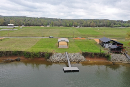 Tennessee River Front With New Dock For Sale in Clifton, TN - image 2