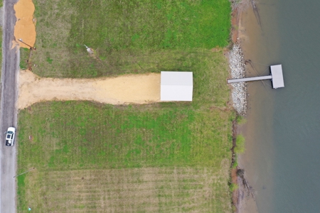 Tennessee River Front With New Dock For Sale in Clifton, TN - image 3