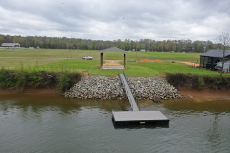 Tennessee River Front With New Dock For Sale in Clifton, TN - image 1