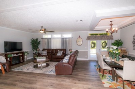 Manufactured Home For Sale On 5 Acres In Live Oak Florida - image 8