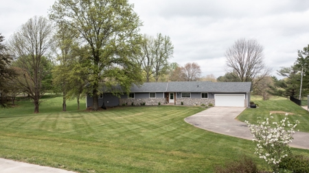 Beautiful 3 Bed / 3 Bath Country Home On Golf Course - image 34