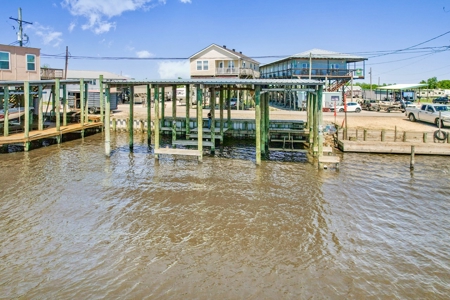 Inshore Fishing and Duck Hunting Camp in Delacroix, LA - image 6