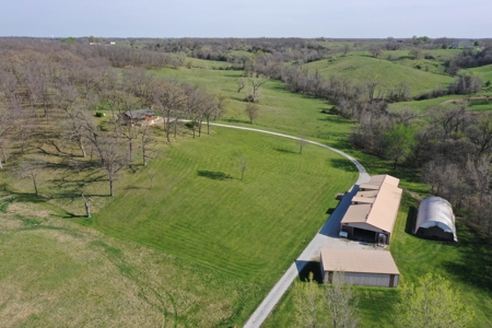 Home and Acreage For Sale - image 15