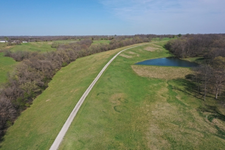 Home and Acreage For Sale - image 14