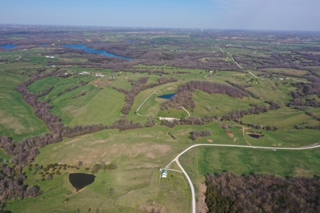Home and Acreage For Sale - image 41
