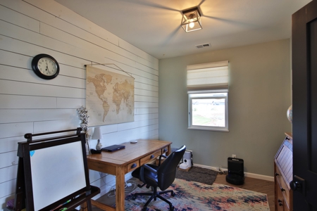 Country Home on Acreage in Fruita Colorado - image 19