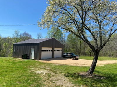 Country Home For Sale In Tn, 4.5Ac Creek, Basement & Shop - image 6