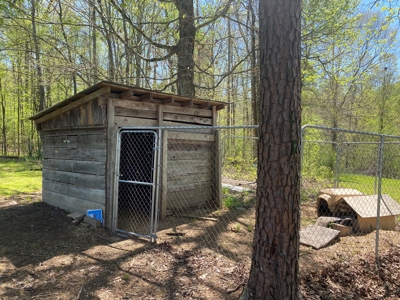 Country Home For Sale In Tn, 4.5Ac Creek, Basement & Shop - image 38
