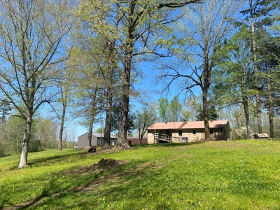 Country Home For Sale In Tn, 4.5Ac Creek, Basement & Shop - image 33