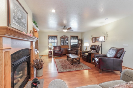 Country Home For Sale in Custer, WI - image 18