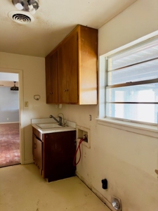 5 BR 4 Bath Home For Sale Fort Stockton Texas - image 6