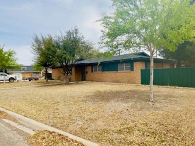 5 BR 4 Bath Home For Sale Fort Stockton Texas - image 32