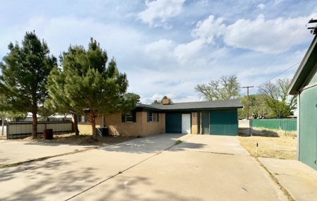 5 BR 4 Bath Home For Sale Fort Stockton Texas - image 3