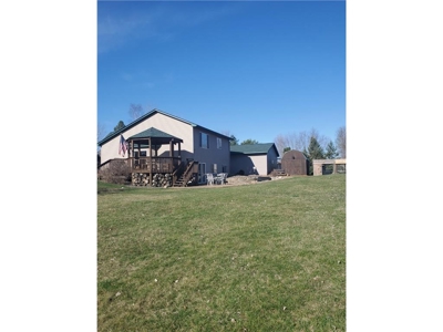 3+ Bed Country Home w/ Garage & Gardens For Sale in Mora MN - image 20