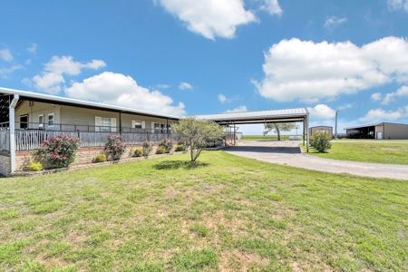 Home For Sale With 160 Acres In Eldorado, Oklahoma - image 4