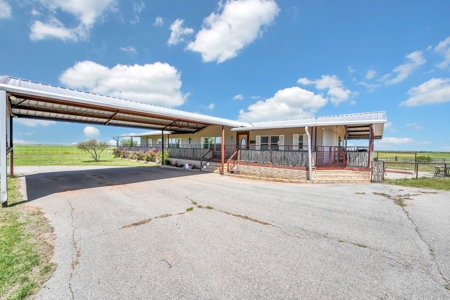 Home For Sale With 160 Acres In Eldorado, Oklahoma - image 3