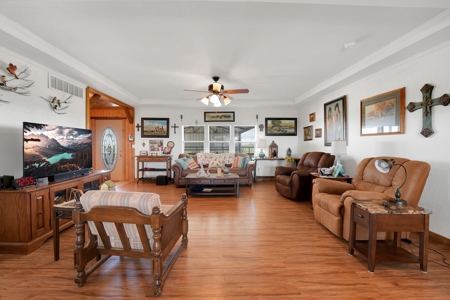 Home For Sale With 160 Acres In Eldorado, Oklahoma - image 9