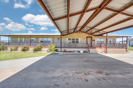 Home For Sale With 160 Acres In Eldorado, Oklahoma - image 2