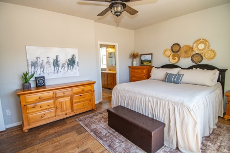 Horse / Cattle Ranch for Sale w/ Private Well in Seligman AZ - image 11