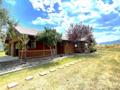 Paradise Valley Montana Family Home - image 31