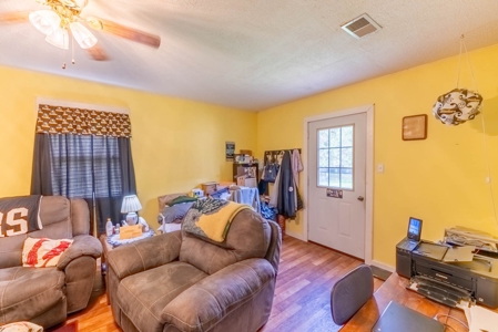 Country Home for sale in Alton Missouri - image 23