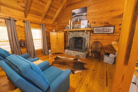Offering #2 - Log Home for Sale in Amherst VA - image 16
