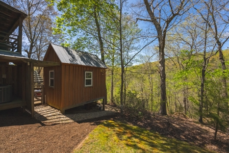 Offering #2 - Log Home for Sale in Amherst VA - image 11