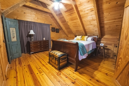 Offering #2 - Log Home for Sale in Amherst VA - image 23