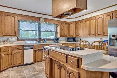 Country Home for Sale in Lewis County, Tennessee - image 21