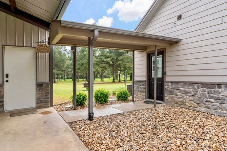 Executive Country Home on Acreage For Sale NE TX - image 17