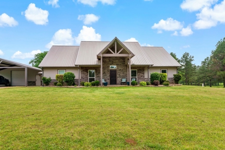 Executive Country Home on Acreage For Sale NE TX - image 1
