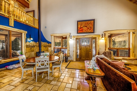 This Custom Cabin Epitomizes Mountain Living At It's Finest - image 11