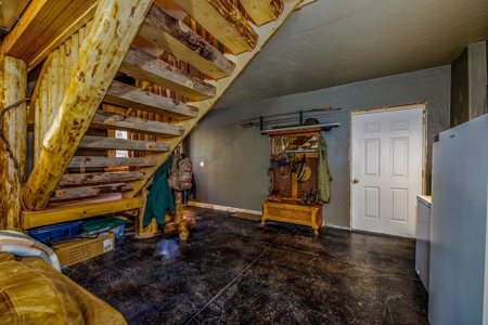 This Custom Cabin Epitomizes Mountain Living At It's Finest - image 21
