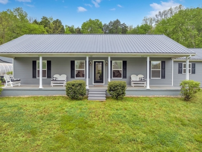 Country Home for Sale in Hickman County, Tennessee - image 1