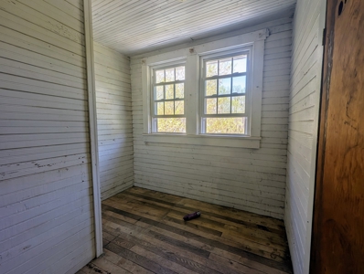 Fixer-Upper Located In Patrick County, Va - image 15