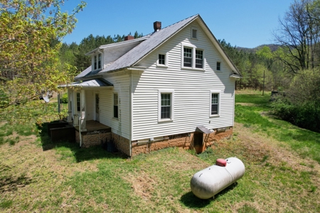 Fixer-Upper Located In Patrick County, Va - image 5