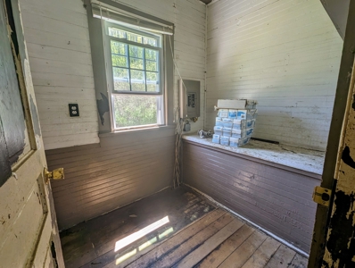 Fixer-Upper Located In Patrick County, Va - image 10